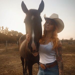 Meet your Posher, Kristen